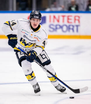 HV71s Emil Andrae
