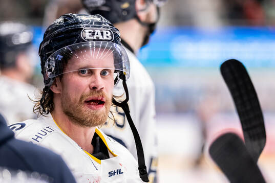 HV71s Mattias Tedenby med skada