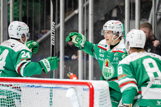Rögles Adam Tambellini jublar