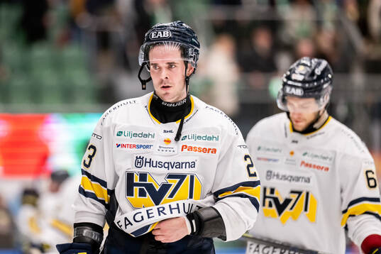 HV71s Nicholas Shore deppar