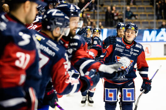 Linköpings Mattias Hävelid jublar
