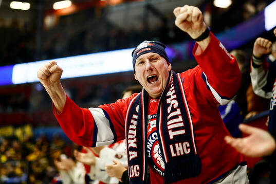 Jublande Linköpings-supporters