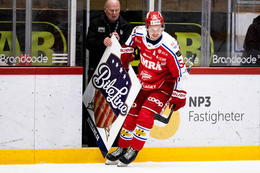 Timrås Jonathan Dahlén jublar