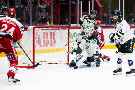 Timrås Jeremy Boyce-Rotevall gör 2-1 bakom Färjestads
