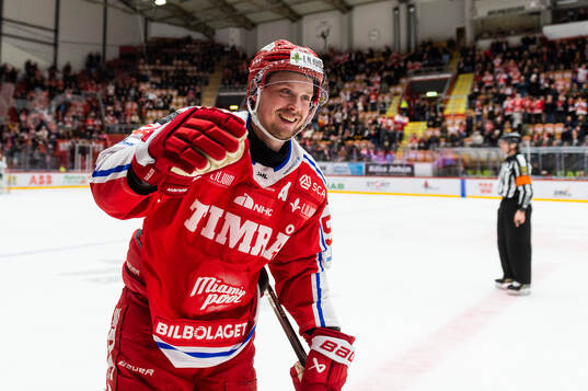 Timrås Jonathan Dahlén jublar
