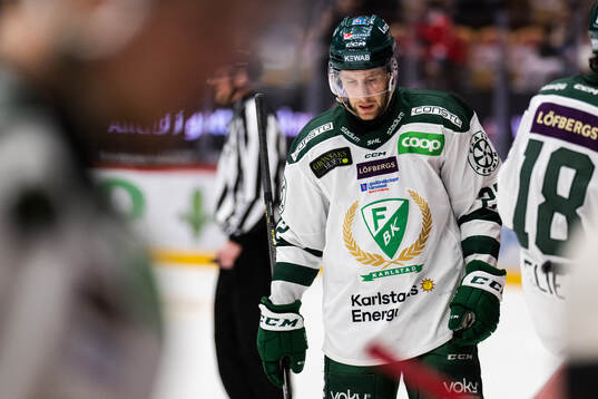 Färjestads Per Åslund deppar