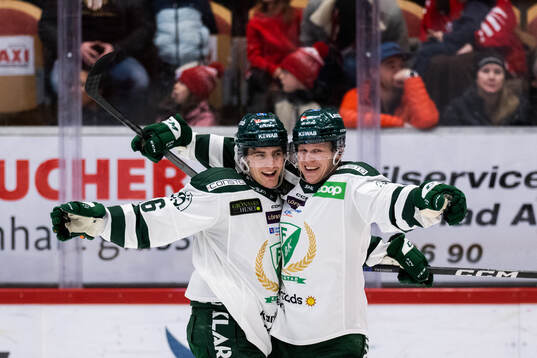 Färjestads Joel Nyström jublar