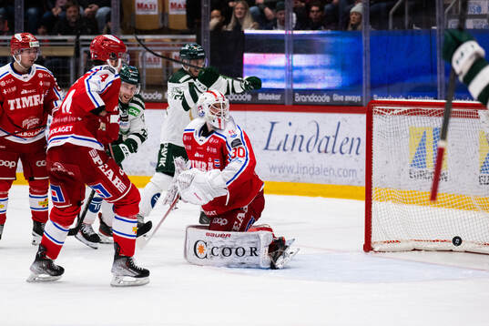 Färjestads Joel Nyström gör 3-3
