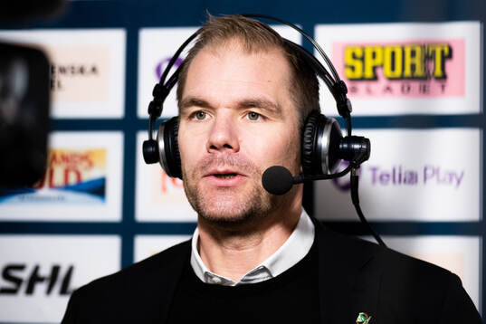 Färjestads huvudtränare Tomas Mitell i tv intervju