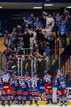 Oskarshamns spelare jublar