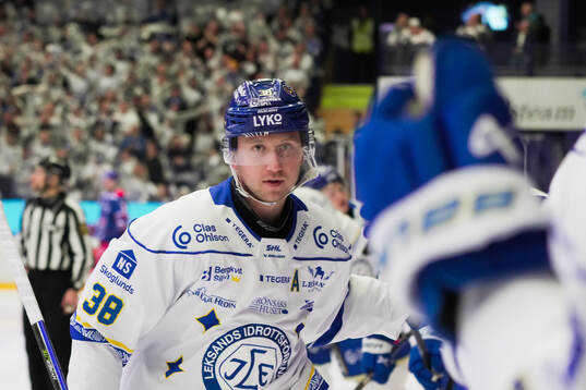 Leksands Olle Alsing jublar