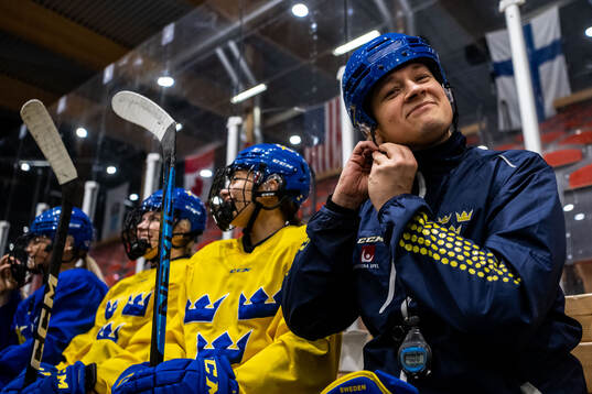 Head coach Andreas Karlsson of Sweden at a practice session