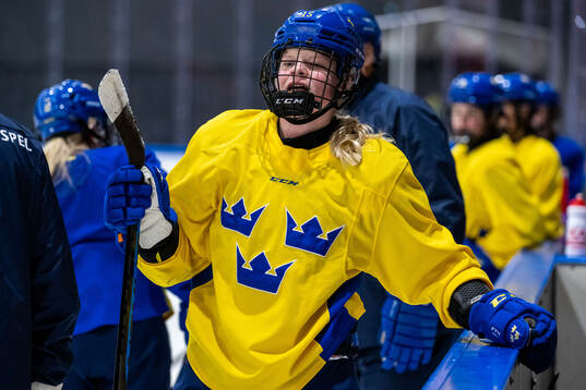 Astrid Lindeberg of Sweden in pain at a practice session