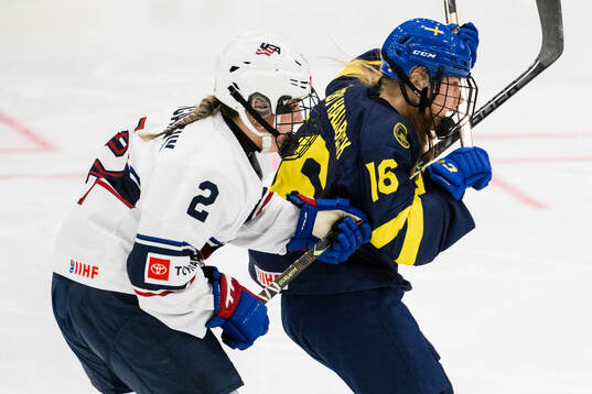 Finely McCarthy of USA and Emilia Bergeby Hallbeck of Sweden