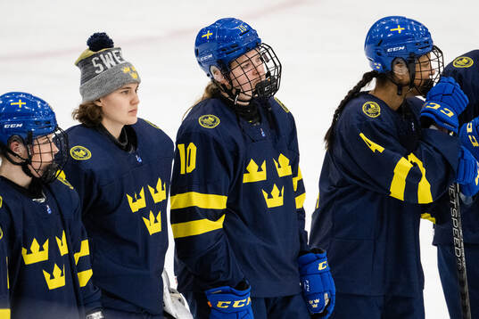 Goaltender Felicia Frank, Linnea Natt och Dag and Olivia