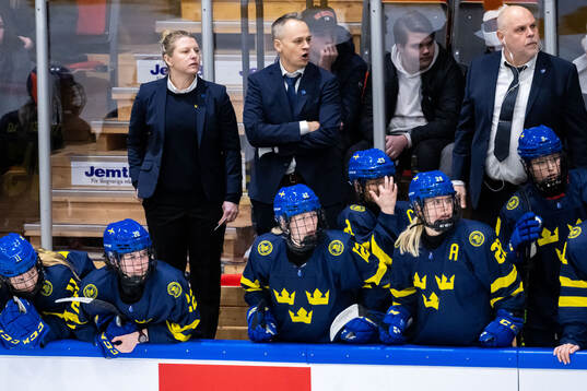 Assistant coach Pernilla Winberg, head coach Andreas