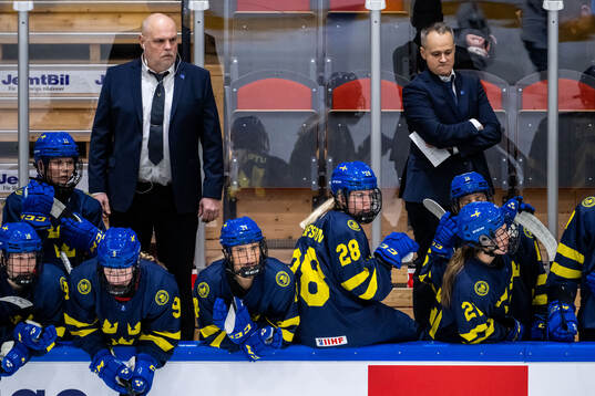 Assistant coach Ulf Hall and head coach Andreas Karlsson