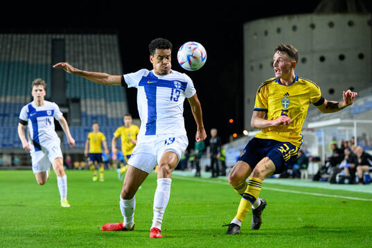Pyry Soiri of Finland and Noah Persson of Sweden