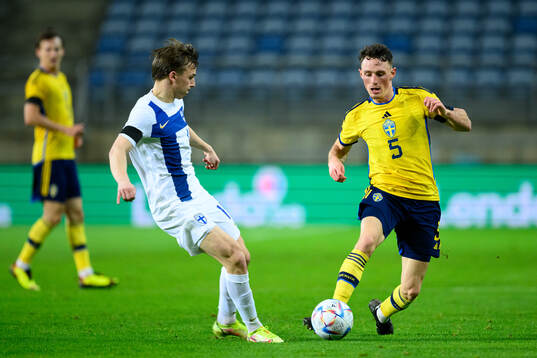 Lucas Lingman of Finland and Noah Persson of Sweden