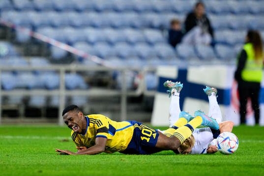 Joel Asoro of Sweden