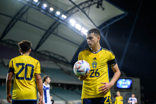 Yasin Ayari of Sweden