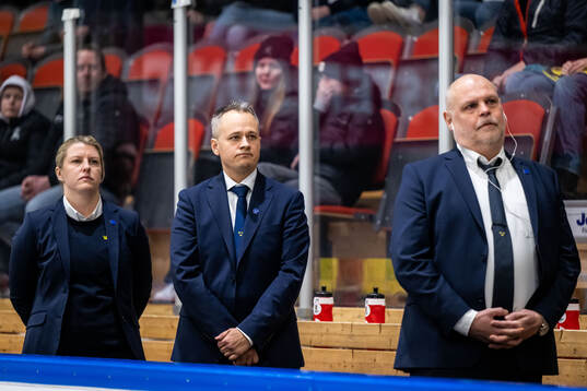 Assistant coach Pernilla Winberg, head coach Andreas