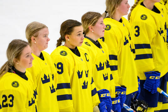 Stella Lindell of Sweden looks dejected