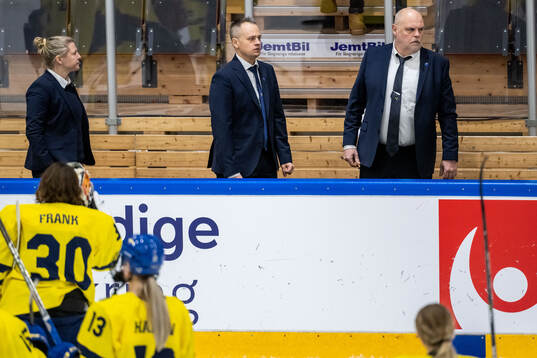 Assistant coach Pernilla Winberg, head coach Andreas