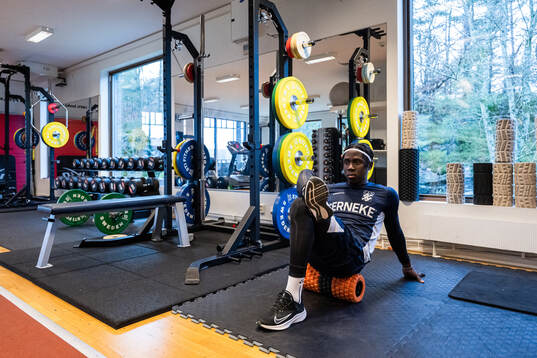 IFK Göteborgs Abundance Salaou på gymmet