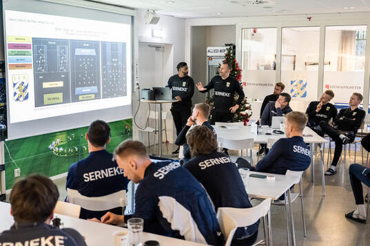 assisterande tränare Alexander Tengryd och tränare Mikael