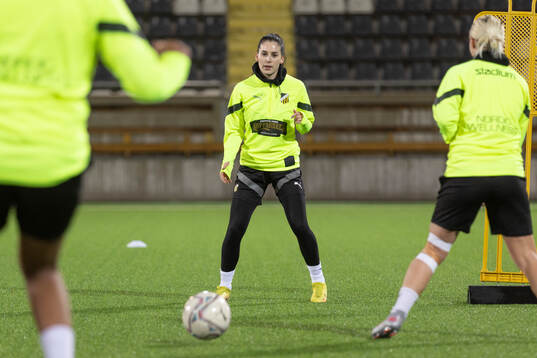 Häckens Clarissa Larisey