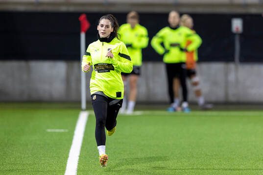 Häckens Clarissa Larisey