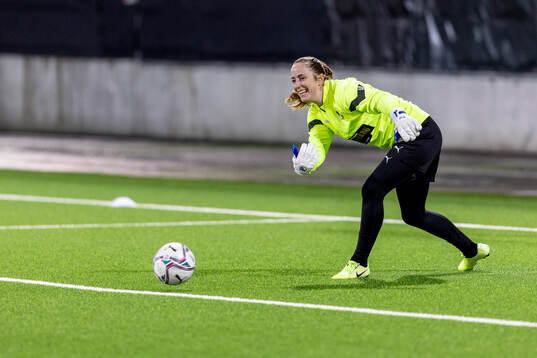 Häckens målvakt Loes Geurts