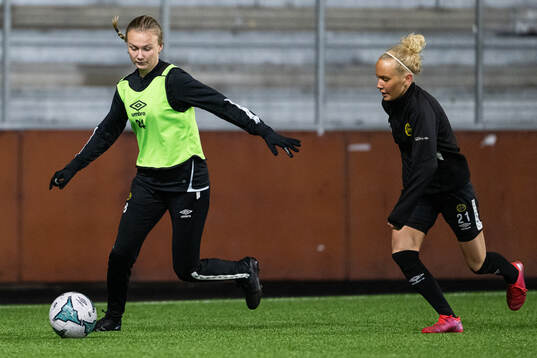 Linn Sångberg och Tea Skoglund