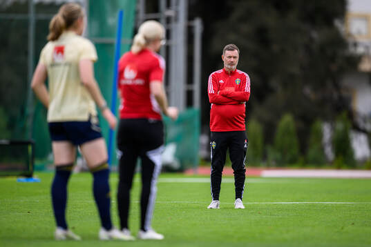head coach Peter Gerhardsson of the Swedish women's
