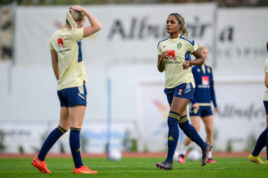 Evelyn Ijeh of the Swedish women's football national team