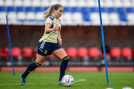 Felicia Saving of the Swedish women's football national
