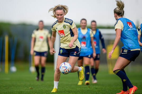 Matilda Vinberg of the Swedish women's football national