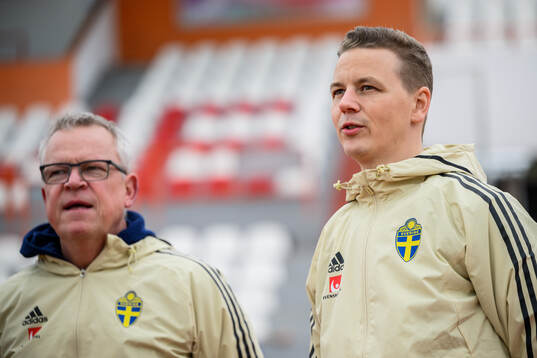 Head coach Janne Andersson and goalkeeper coach Maths