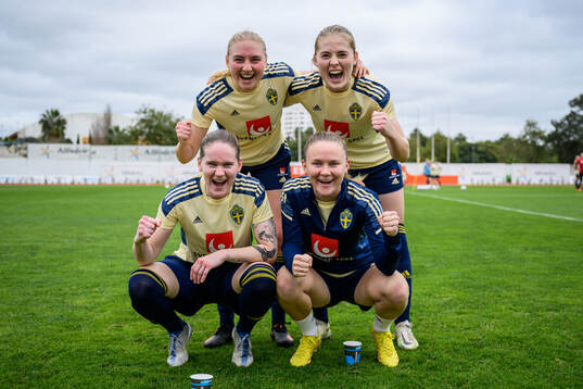 Stinalisa Johansson, Paulina Nyström, Linn Vickius and