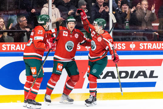 Andreas Borgman of Frölunda celebrates