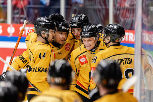 Joonas Rask of Luleå celebrates the 1-2 goal