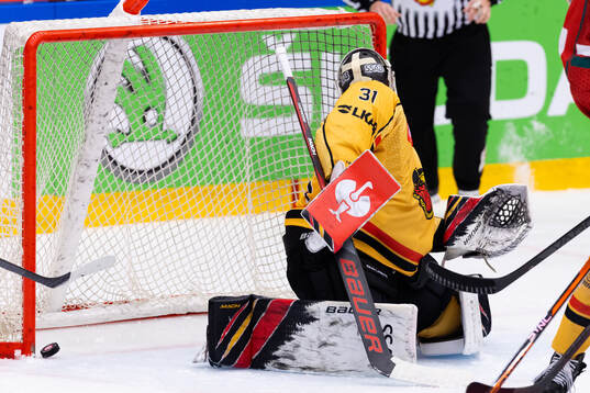 The puck balances