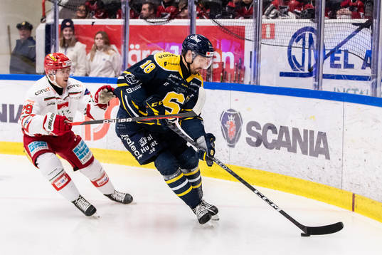 Modos Mikkel Aagaard och Södertäljes Linus Videll