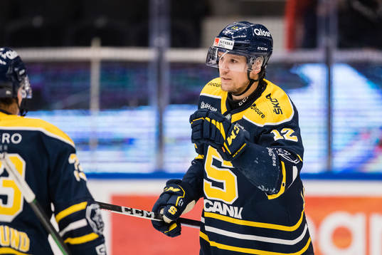 Södertäljes Viktor Liljegren jublar