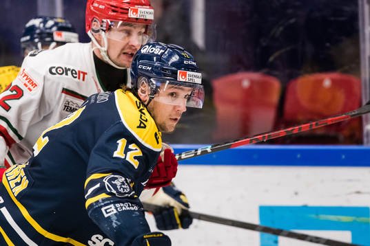 Modos Adam Pettersson och Södertäljes Viktor Liljegren