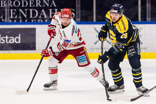 Modos Sebastian Ohlsson och Södertäljes Emil Alba