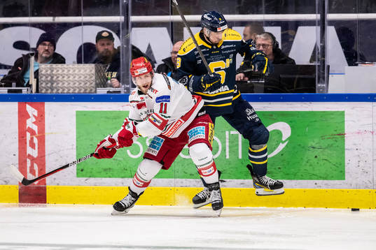 Modos Josef Ingman och Södertäljes Linus Videll