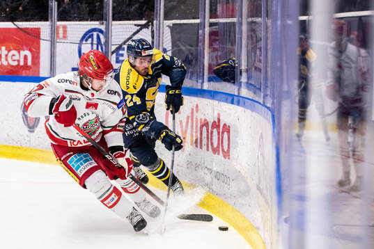 Modos Riley Woods och Södertäljes Jacob Dahlström