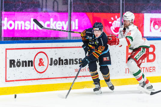 Djurgårdens David Blomgren och Moras Kristoffer Gunnarsson